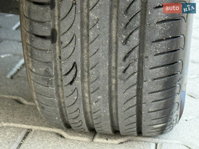 Чорний Кіа Niro, об'ємом двигуна 0 л та пробігом 84 тис. км за 19200 $, фото 14 на Automoto.ua