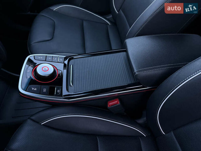 Черный Киа Niro, объемом двигателя 0 л и пробегом 88 тыс. км за 23900 $, фото 80 на Automoto.ua