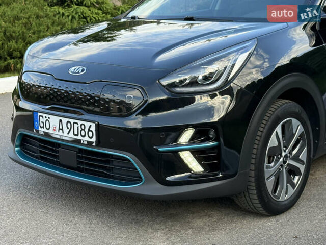 Черный Киа Niro, объемом двигателя 0 л и пробегом 82 тыс. км за 19300 $, фото 13 на Automoto.ua