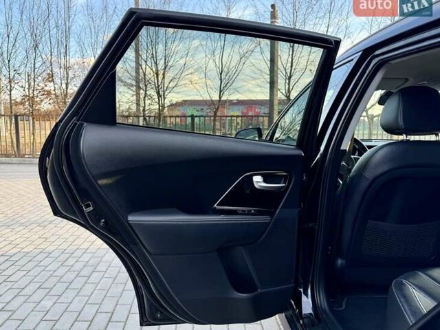Черный Киа Niro, объемом двигателя 0 л и пробегом 89 тыс. км за 19350 $, фото 91 на Automoto.ua