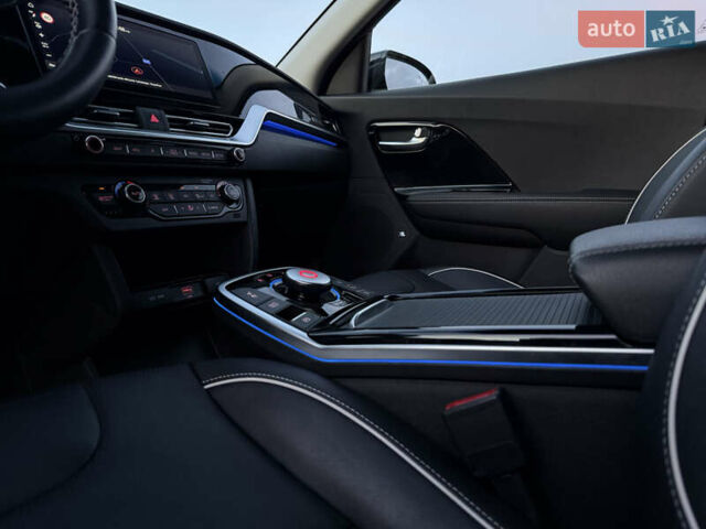 Черный Киа Niro, объемом двигателя 0 л и пробегом 88 тыс. км за 23900 $, фото 41 на Automoto.ua