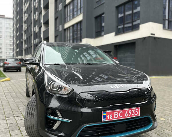 Чорний Кіа Niro, об'ємом двигуна 0 л та пробігом 118 тис. км за 17200 $, фото 2 на Automoto.ua