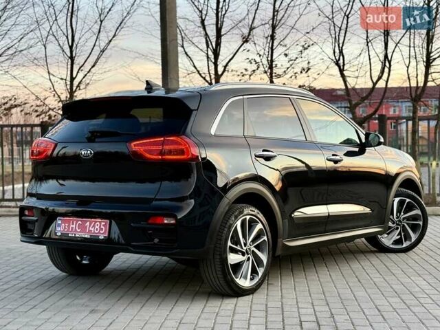 Черный Киа Niro, объемом двигателя 0 л и пробегом 89 тыс. км за 19350 $, фото 20 на Automoto.ua