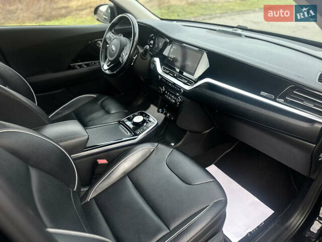 Черный Киа Niro, объемом двигателя 0 л и пробегом 117 тыс. км за 18870 $, фото 40 на Automoto.ua