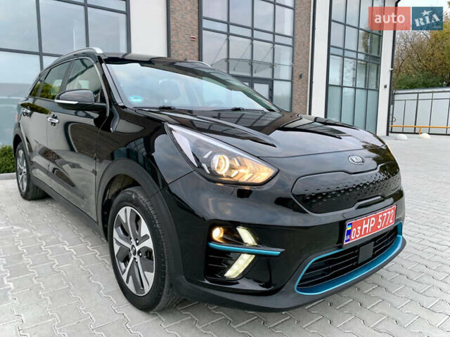 Черный Киа Niro, объемом двигателя 0 л и пробегом 94 тыс. км за 17900 $, фото 79 на Automoto.ua