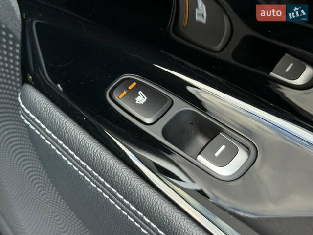 Черный Киа Niro, объемом двигателя 0 л и пробегом 82 тыс. км за 19300 $, фото 113 на Automoto.ua