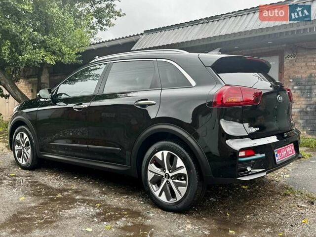 Черный Киа Niro, объемом двигателя 0 л и пробегом 150 тыс. км за 19800 $, фото 5 на Automoto.ua