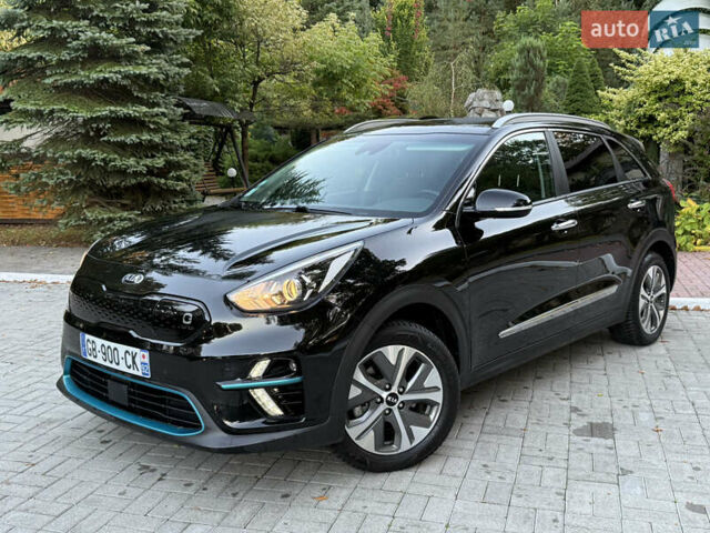 Чорний Кіа Niro, об'ємом двигуна 0 л та пробігом 123 тис. км за 17899 $, фото 15 на Automoto.ua