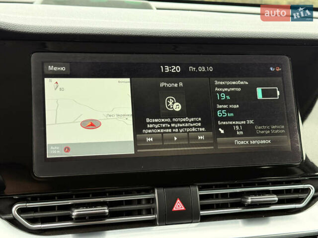 Черный Киа Niro, объемом двигателя 0 л и пробегом 80 тыс. км за 19650 $, фото 50 на Automoto.ua