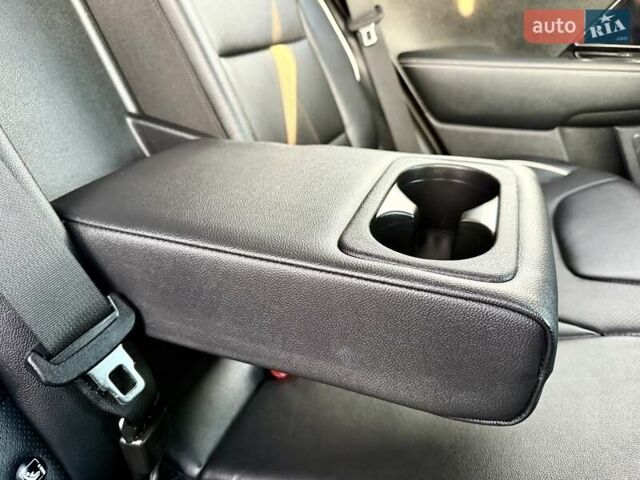 Черный Киа Niro, объемом двигателя 0 л и пробегом 89 тыс. км за 19350 $, фото 89 на Automoto.ua