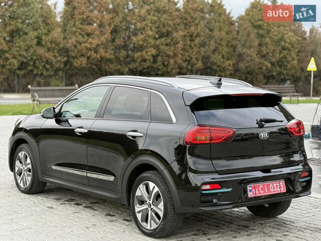 Черный Киа Niro, объемом двигателя 0 л и пробегом 80 тыс. км за 19999 $, фото 172 на Automoto.ua