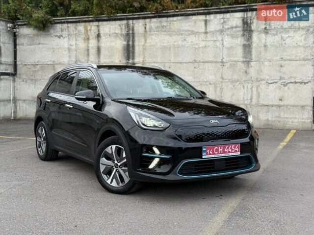 Черный Киа Niro, объемом двигателя 0 л и пробегом 80 тыс. км за 21850 $, фото 2 на Automoto.ua