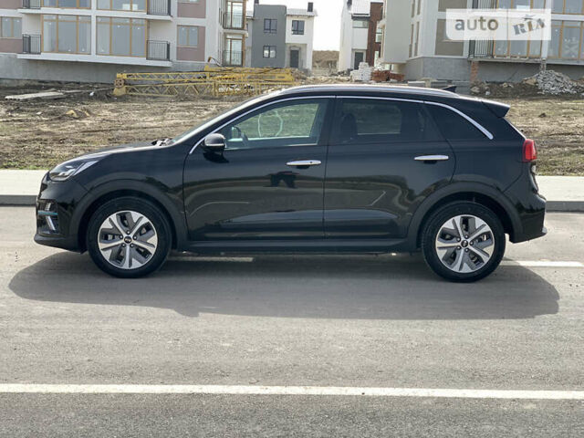 Чорний Кіа Niro, об'ємом двигуна 0 л та пробігом 36 тис. км за 23999 $, фото 6 на Automoto.ua