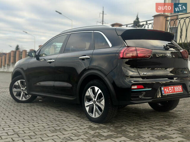 Черный Киа Niro, объемом двигателя 0 л и пробегом 117 тыс. км за 18870 $, фото 10 на Automoto.ua