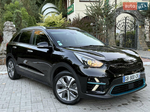 Черный Киа Niro, объемом двигателя 0 л и пробегом 123 тыс. км за 18199 $, фото 2 на Automoto.ua