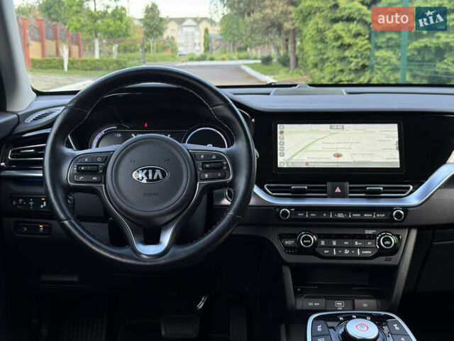 Черный Киа Niro, объемом двигателя 0 л и пробегом 82 тыс. км за 19300 $, фото 91 на Automoto.ua