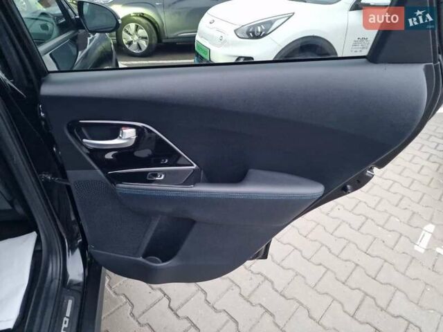 Черный Киа Niro, объемом двигателя 0 л и пробегом 65 тыс. км за 20800 $, фото 43 на Automoto.ua