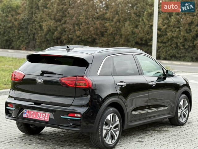 Черный Киа Niro, объемом двигателя 0 л и пробегом 80 тыс. км за 19650 $, фото 155 на Automoto.ua