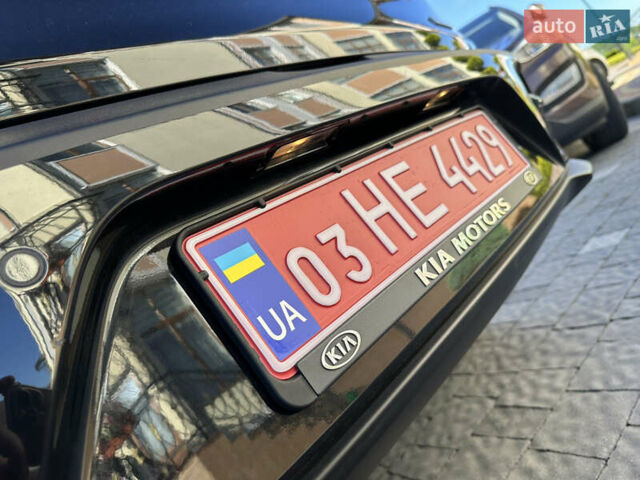 Черный Киа Niro, объемом двигателя 0 л и пробегом 127 тыс. км за 19750 $, фото 33 на Automoto.ua