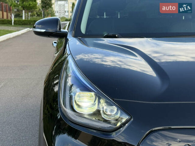 Черный Киа Niro, объемом двигателя 0 л и пробегом 82 тыс. км за 19300 $, фото 15 на Automoto.ua