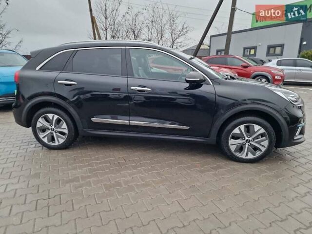 Черный Киа Niro, объемом двигателя 0 л и пробегом 65 тыс. км за 20800 $, фото 9 на Automoto.ua