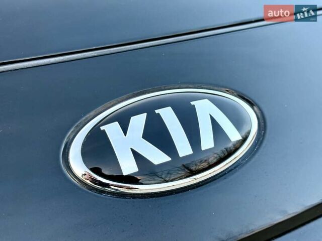 Черный Киа Niro, объемом двигателя 0 л и пробегом 89 тыс. км за 19350 $, фото 26 на Automoto.ua