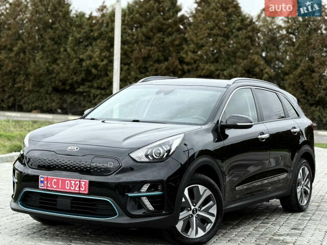 Черный Киа Niro, объемом двигателя 0 л и пробегом 80 тыс. км за 19650 $, фото 101 на Automoto.ua