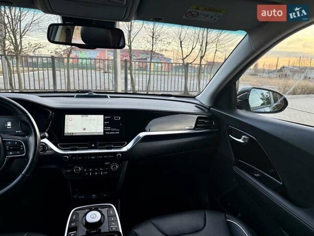 Черный Киа Niro, объемом двигателя 0 л и пробегом 89 тыс. км за 19350 $, фото 98 на Automoto.ua