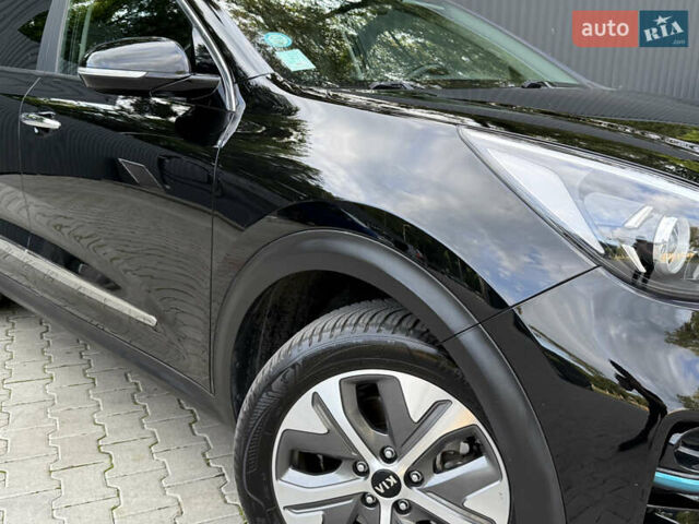 Киа Niro 2021 в Дрогобыче на Automoto.ua Черный Киа Niro, объемом двигателя 0 л и пробегом 123 тыс. км за 17999 $, фото 18 на Automoto.ua