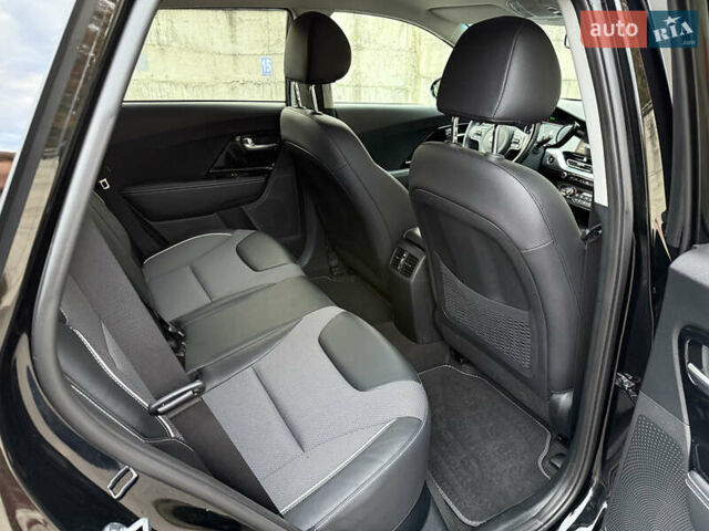 Черный Киа Niro, объемом двигателя 0 л и пробегом 80 тыс. км за 21850 $, фото 46 на Automoto.ua