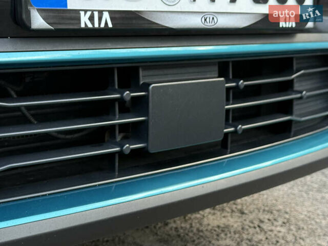 Черный Киа Niro, объемом двигателя 0 л и пробегом 82 тыс. км за 19300 $, фото 14 на Automoto.ua