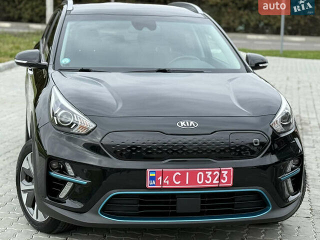 Черный Киа Niro, объемом двигателя 0 л и пробегом 80 тыс. км за 19999 $, фото 118 на Automoto.ua
