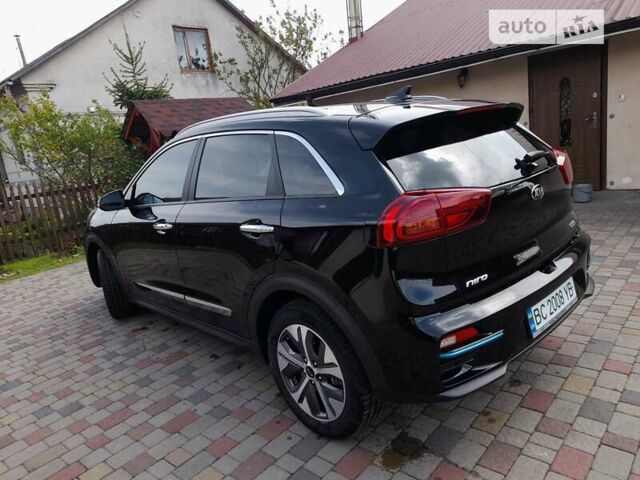 Чорний Кіа Niro, об'ємом двигуна 0 л та пробігом 26 тис. км за 23333 $, фото 3 на Automoto.ua