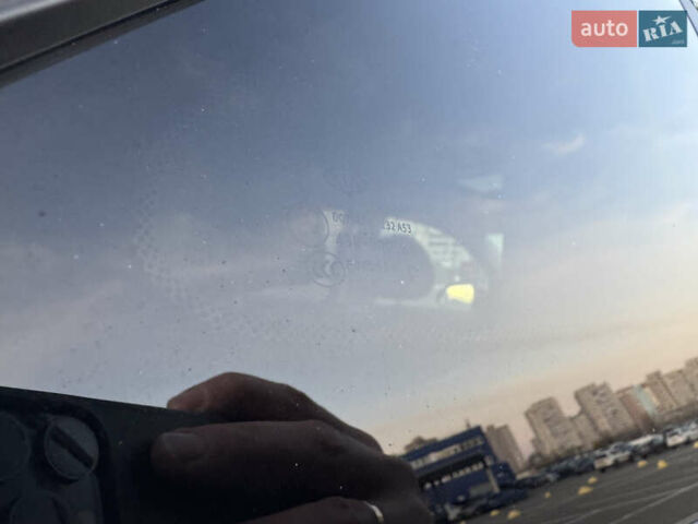 Чорний Кіа Niro, об'ємом двигуна 0 л та пробігом 155 тис. км за 20300 $, фото 76 на Automoto.ua