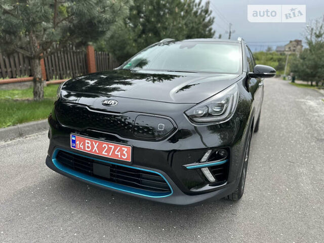 Чорний Кіа Niro, об'ємом двигуна 0 л та пробігом 34 тис. км за 25900 $, фото 2 на Automoto.ua