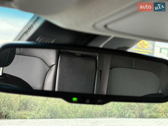 Черный Киа Niro, объемом двигателя 0 л и пробегом 80 тыс. км за 19650 $, фото 17 на Automoto.ua