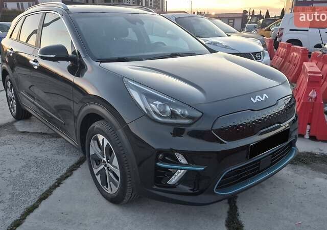Черный Киа Niro, объемом двигателя 0 л и пробегом 130 тыс. км за 19999 $, фото 1 на Automoto.ua