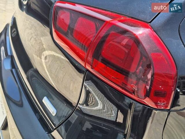 Черный Киа Niro, объемом двигателя 1.58 л и пробегом 112 тыс. км за 19700 $, фото 19 на Automoto.ua