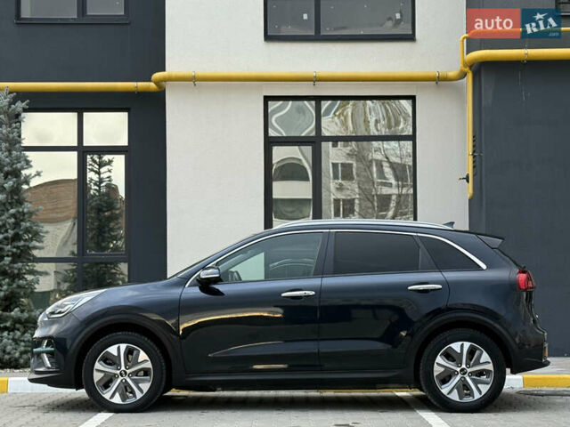 Черный Киа Niro, объемом двигателя 0 л и пробегом 109 тыс. км за 19900 $, фото 9 на Automoto.ua