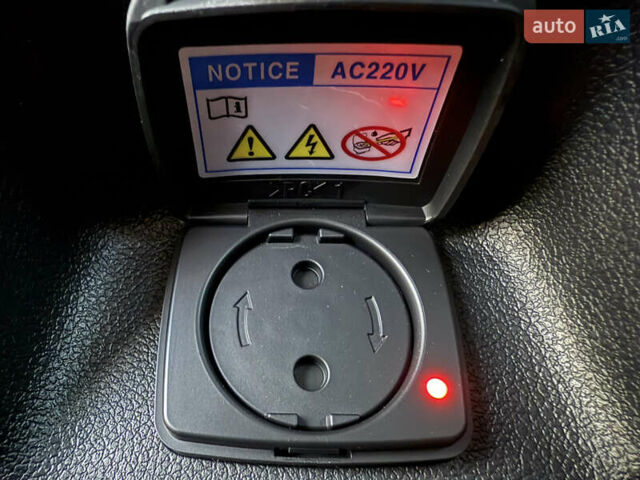 Чорний Кіа Niro, об'ємом двигуна 0 л та пробігом 88 тис. км за 24900 $, фото 98 на Automoto.ua