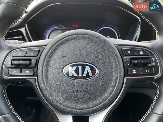 Черный Киа Niro, объемом двигателя 0 л и пробегом 96 тыс. км за 20600 $, фото 29 на Automoto.ua