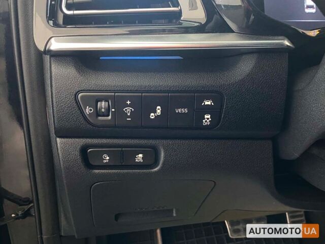Черный Киа Niro, объемом двигателя 64 л и пробегом 27 тыс. км за 22800 $, фото 12 на Automoto.ua