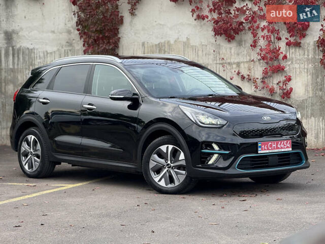 Черный Киа Niro, объемом двигателя 0 л и пробегом 80 тыс. км за 21899 $, фото 1 на Automoto.ua