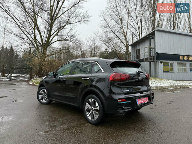 Чорний Кіа Niro, об'ємом двигуна 0 л та пробігом 78 тис. км за 19300 $, фото 1 на Automoto.ua