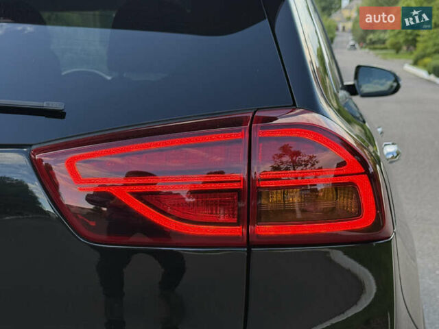 Черный Киа Niro, объемом двигателя 0 л и пробегом 82 тыс. км за 19300 $, фото 17 на Automoto.ua