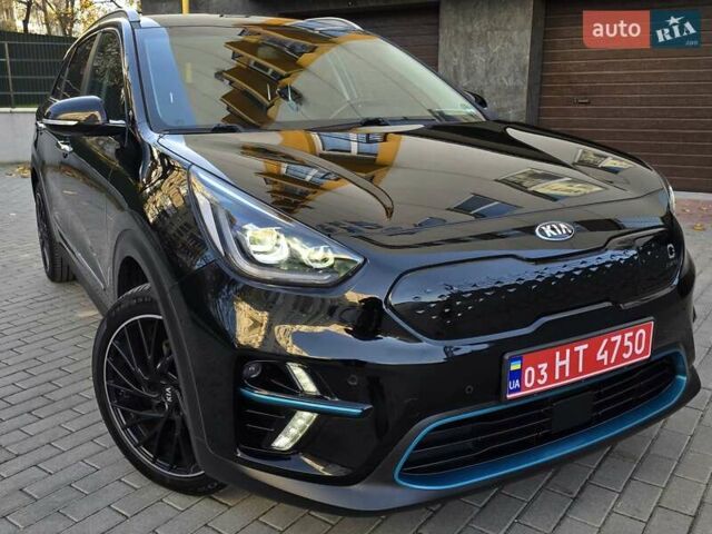 Чорний Кіа Niro, об'ємом двигуна 0 л та пробігом 141 тис. км за 18999 $, фото 14 на Automoto.ua
