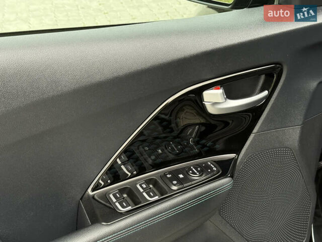 Черный Киа Niro, объемом двигателя 0 л и пробегом 80 тыс. км за 19890 $, фото 31 на Automoto.ua