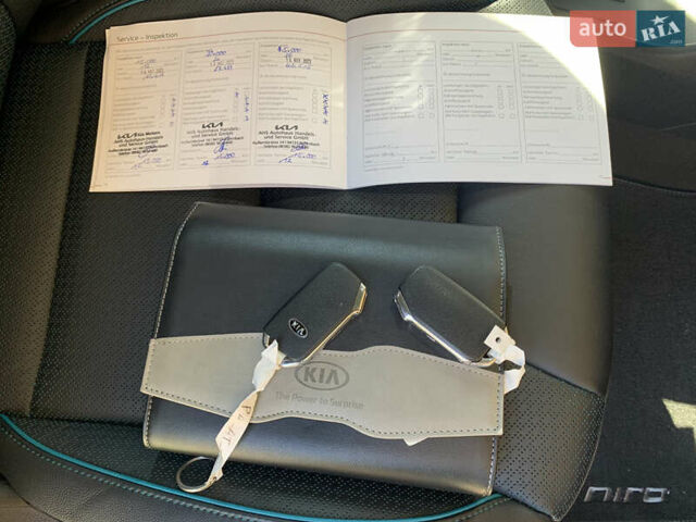 Черный Киа Niro, объемом двигателя 0 л и пробегом 60 тыс. км за 22799 $, фото 74 на Automoto.ua