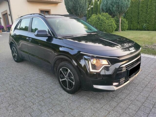 Чорний Кіа Niro, об'ємом двигуна 1.6 л та пробігом 45 тис. км за 12600 $, фото 4 на Automoto.ua
