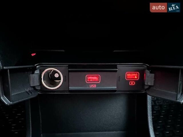 Черный Киа Niro, объемом двигателя 0 л и пробегом 84 тыс. км за 22900 $, фото 81 на Automoto.ua